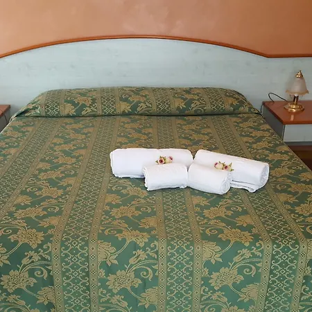 Soleado 2* טאורמינה