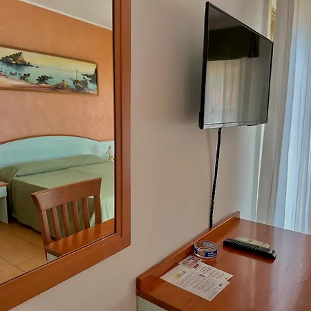 Soleado 2* טאורמינה