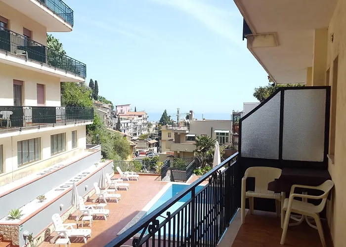 索雷亚德酒店 酒店 2*