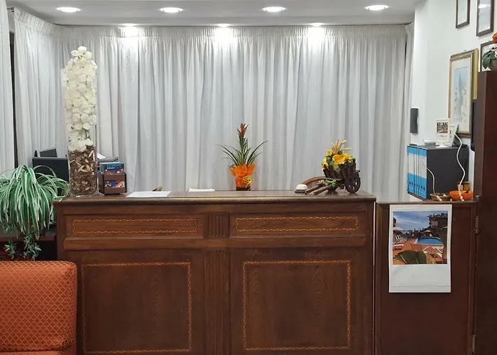 索雷亚德酒店 酒店 2*